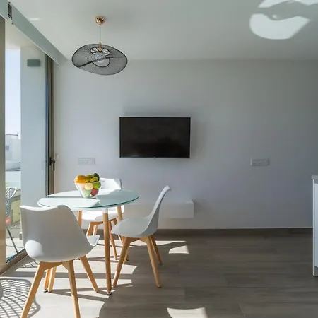 Apartment Victoria Building By Canariasgetaway *