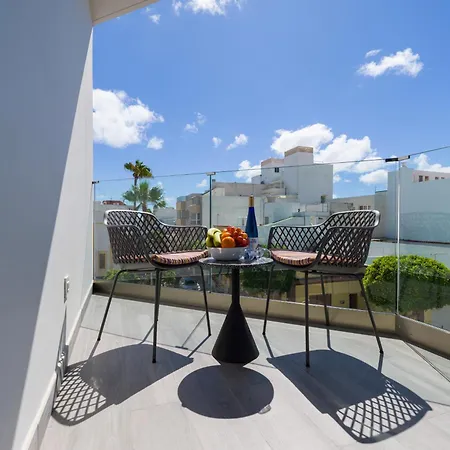 Apartment Victoria Building By Canariasgetaway *